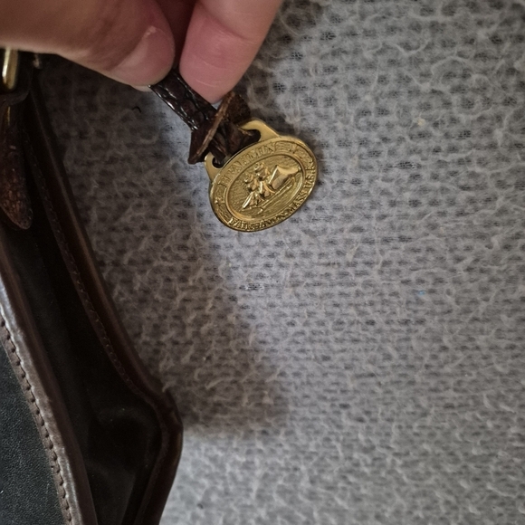 Vtg Brahmin Two-toned Black and Brown Leather Crossbody Bag Croc Embossed - Picture 10 of 13